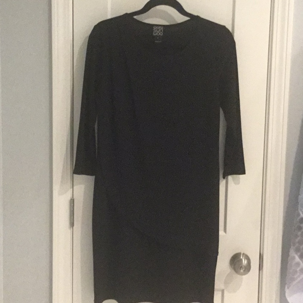 Clara Su Woo fabulous black dress